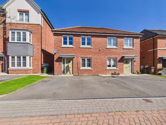 House for sale in Pontefract, West Yorkshire