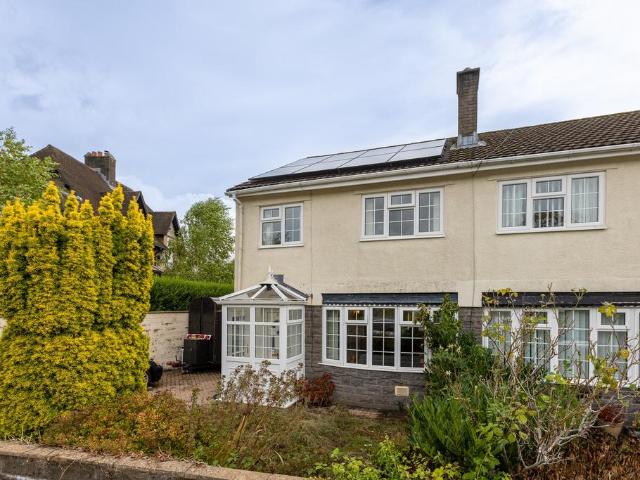 House for sale in Hengoed, Wales