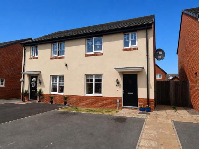 House for sale in Kings Moat Garden Village, Chester
