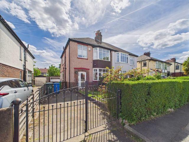 House for sale in Burnedge, Greater Manchester