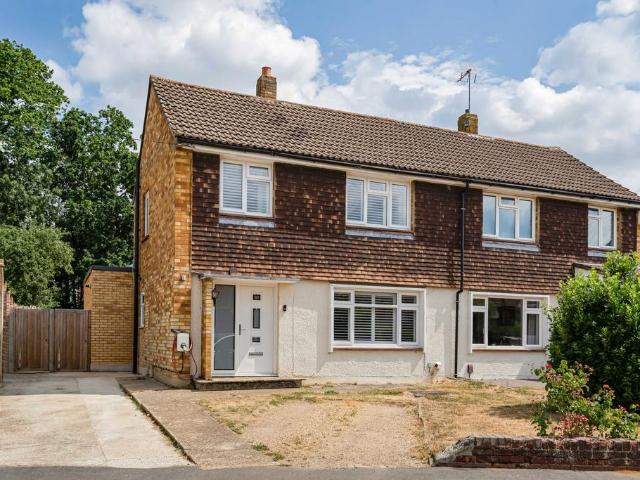 House for sale in Pachesham Park, Surrey