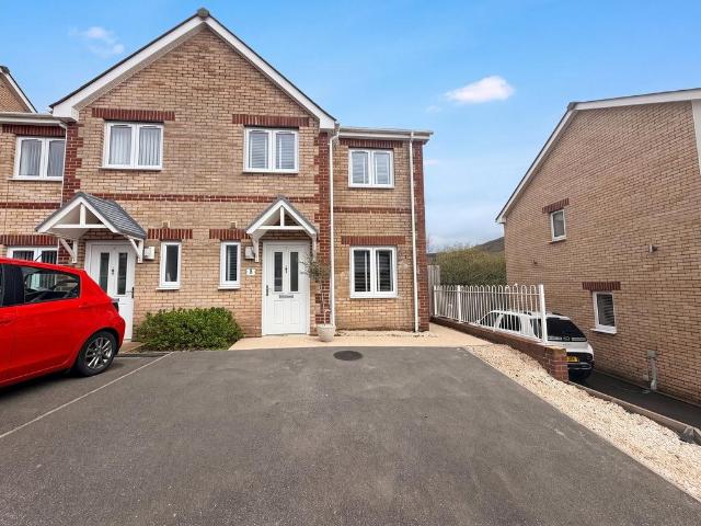 House for sale in Maesteg, Nantyffyllon