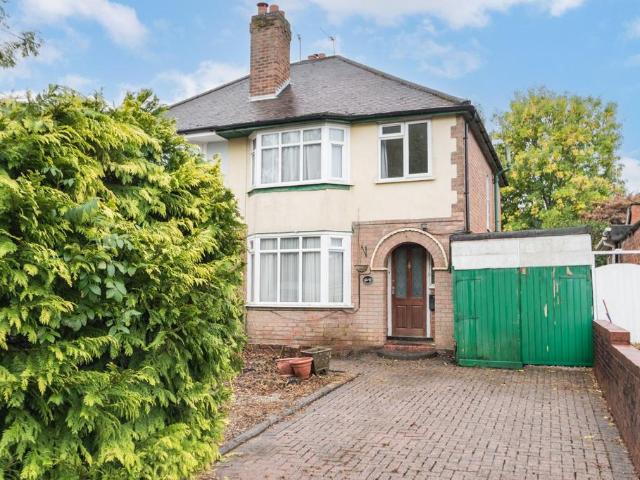 House for sale in Bromsgrove, Worcestershire