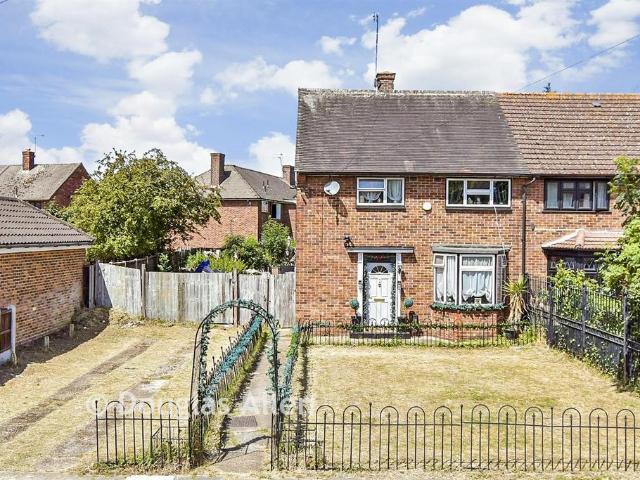 House for sale in Harold Hill, Greater London