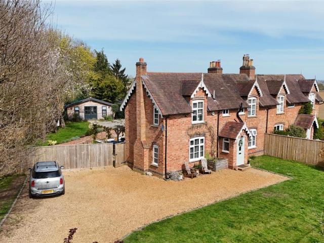 House for sale in Hatton Rock, Alderminster