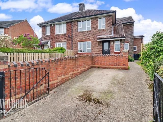 House for sale in Tankersley, South Yorkshire