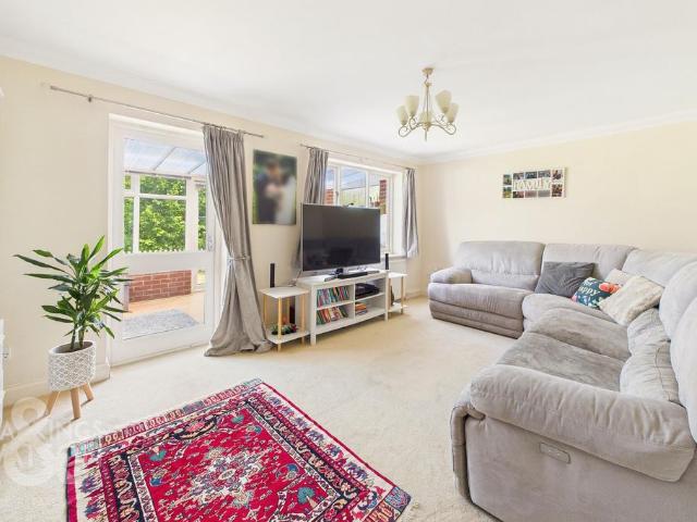 House for sale in Acle, Crostwick