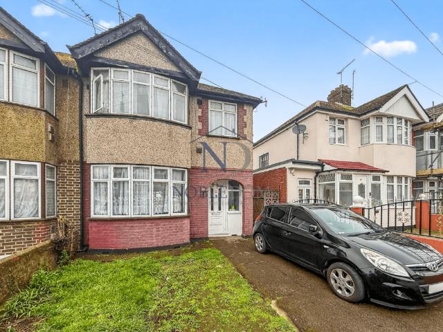 House for sale in London Borough of Hounslow, Heston