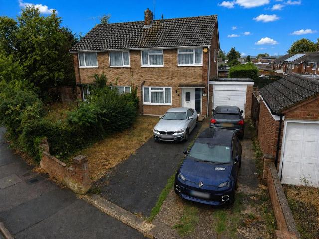 House for sale in Sundon Park, Luton