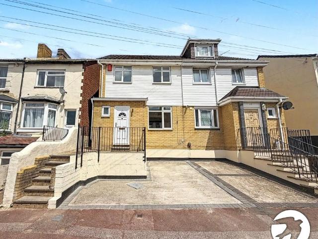 House for sale in Luton, Chatham