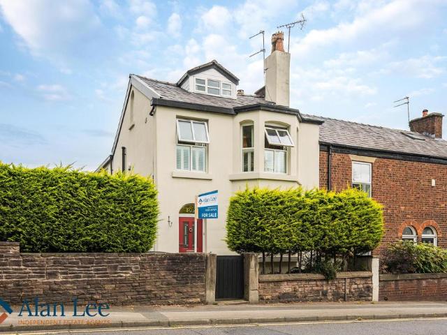 House for sale in Ivy Meade, Macclesfield