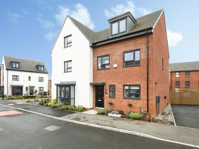 House for sale in Lakeside, South Yorkshire