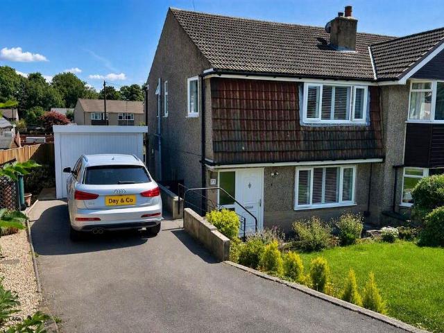 House for sale in Oakworth, West Yorkshire