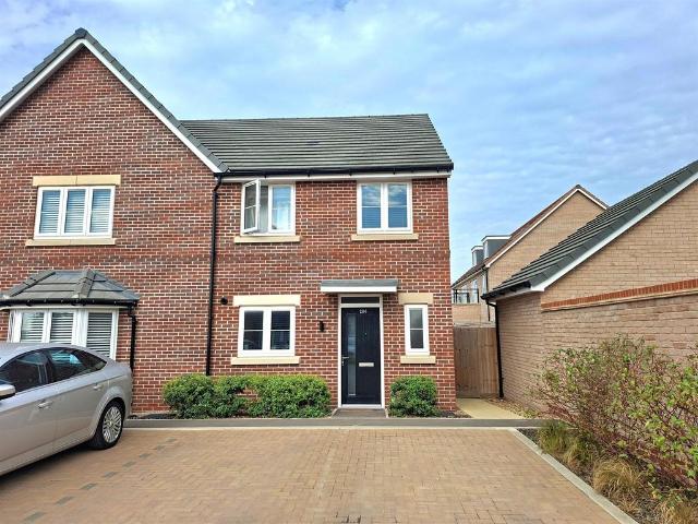 House for sale in Hampton Hargate, Peterborough