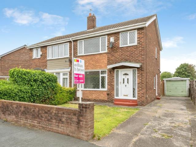 House for sale in Hatfield, South Yorkshire