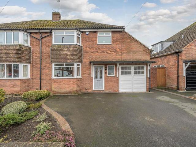 House for sale in Stourbridge, West Midlands