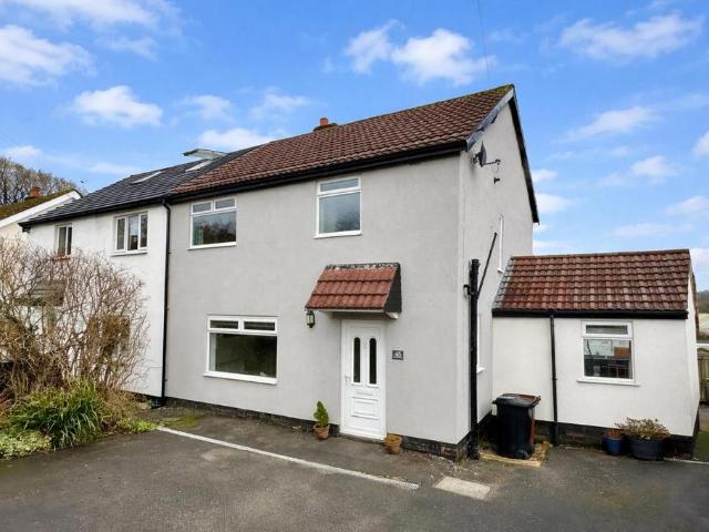 House for sale in Buxworth, Charlesworth