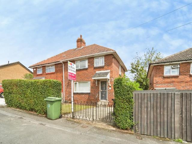 House for sale in Osmondthorpe, West Yorkshire