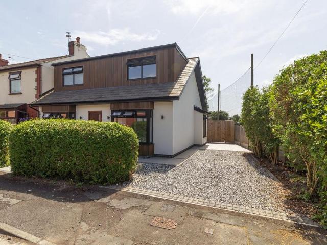 House for sale in Wesham, Lancashire
