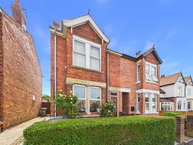 House for sale in Wotton Pitch, Gloucester