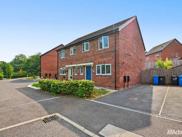 House for sale in Castlefields, Halton