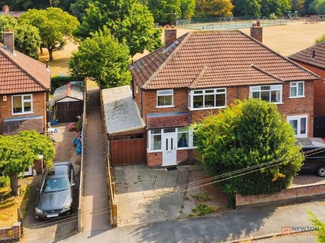 House for sale in Elmfield, Leicestershire