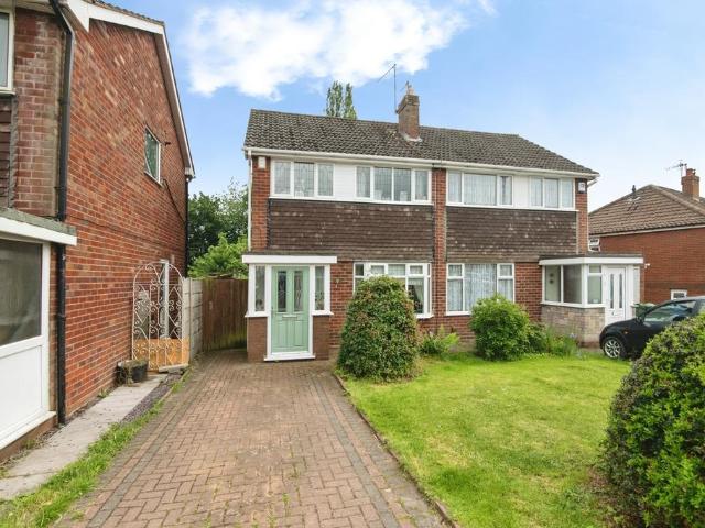 House for sale in Dudley Fields, Pensnett