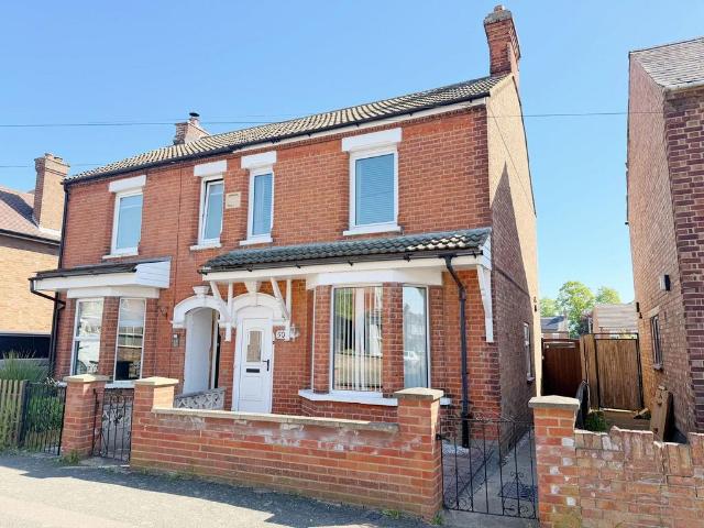 House for sale in Bedford
