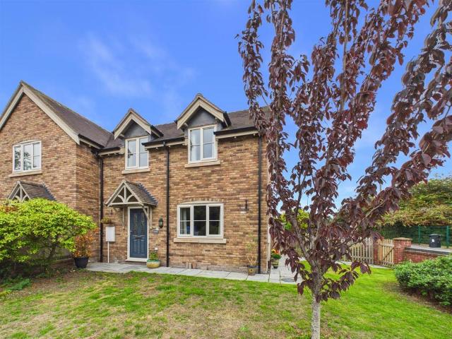 House for sale in Pontesbury Hill, Pontesbury