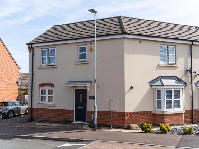 House for sale in Stanford On Avon, Leicestershire
