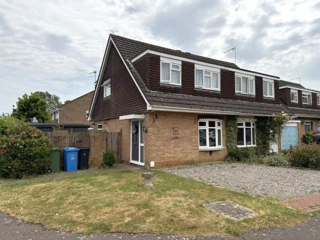 House for sale in Oakley, Merley