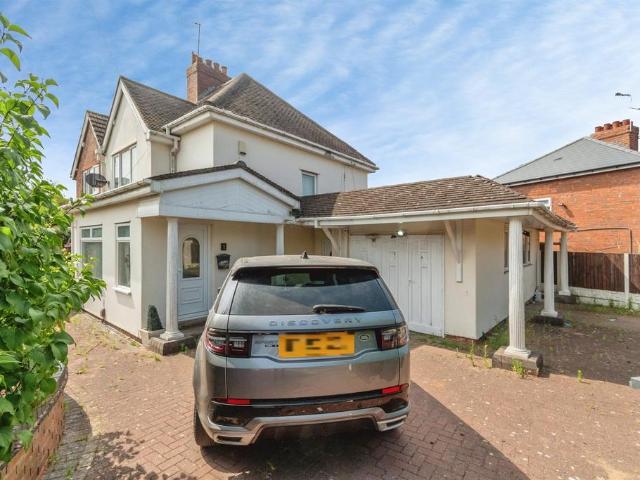 House for sale in Bloxwich, West Midlands