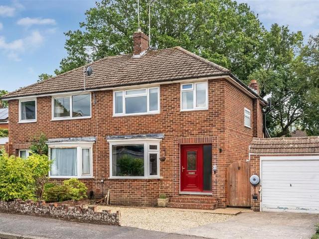 House for sale in Oxted, Hillview