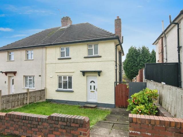 House for sale in Woodsetton, Coseley