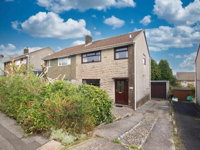 House for sale in Llantrisant, Beddau