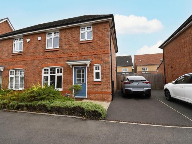 House for sale in Barton upon Irwell, Salford