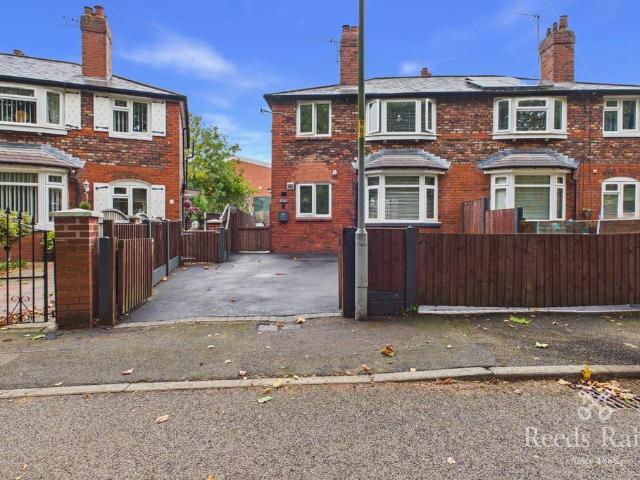 House for sale in Georgia, Greater Manchester