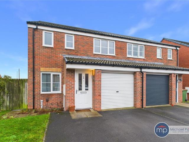 House for sale in Hutton Village, Guisborough