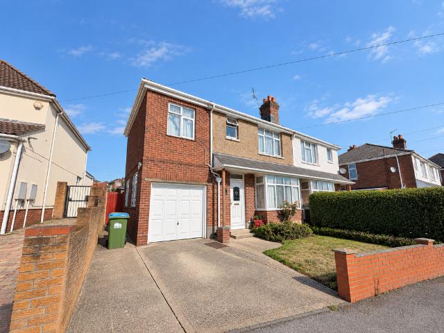 House for sale in Maybush, Southampton