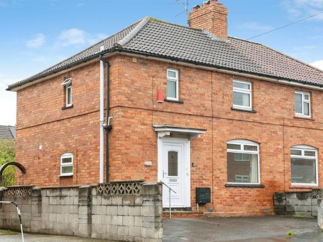 House for sale in Knowle Park, Bristol