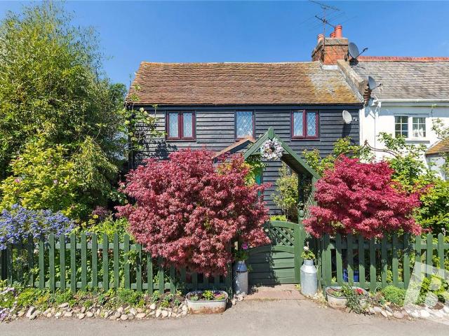 House for sale in Ramsden Crays, Crays Hill