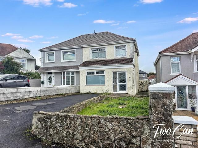 House for sale in Tyrfran, Felinfoel