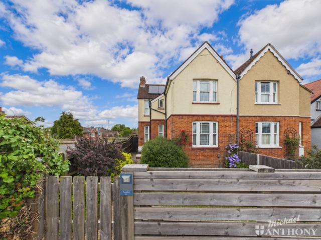 House for sale in Walton Court, Aylesbury