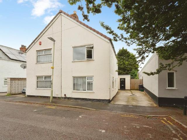 House for sale in Gloucester, Gloucestershire