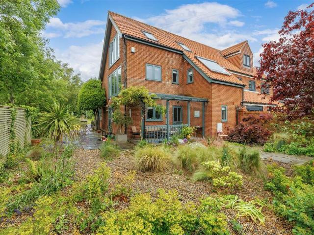 House for sale in Eastbridge, Suffolk