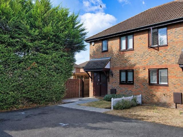House for sale in North Bourne, Heol-las
