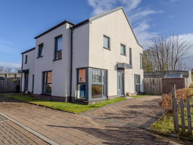 House for sale in Twechar, Scotland
