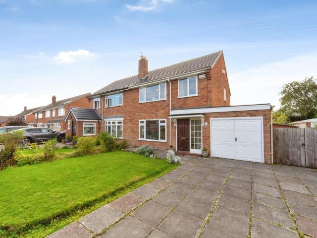 House for sale in Bromborough, Liverpool City Region