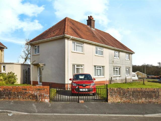 House for sale in Llannon, Cefneithin