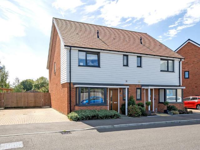 House for sale in Tylman Place, Oad Street